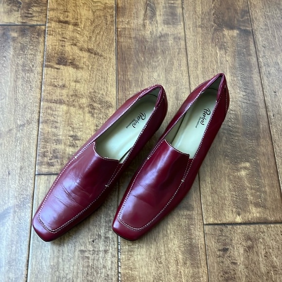 NWT Preview International Pump kitten low Heel burgundy Slip on Shoes Size 8M - Picture 2 of 11